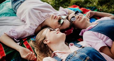 Friends enjoying time together despite different lifestyle choices